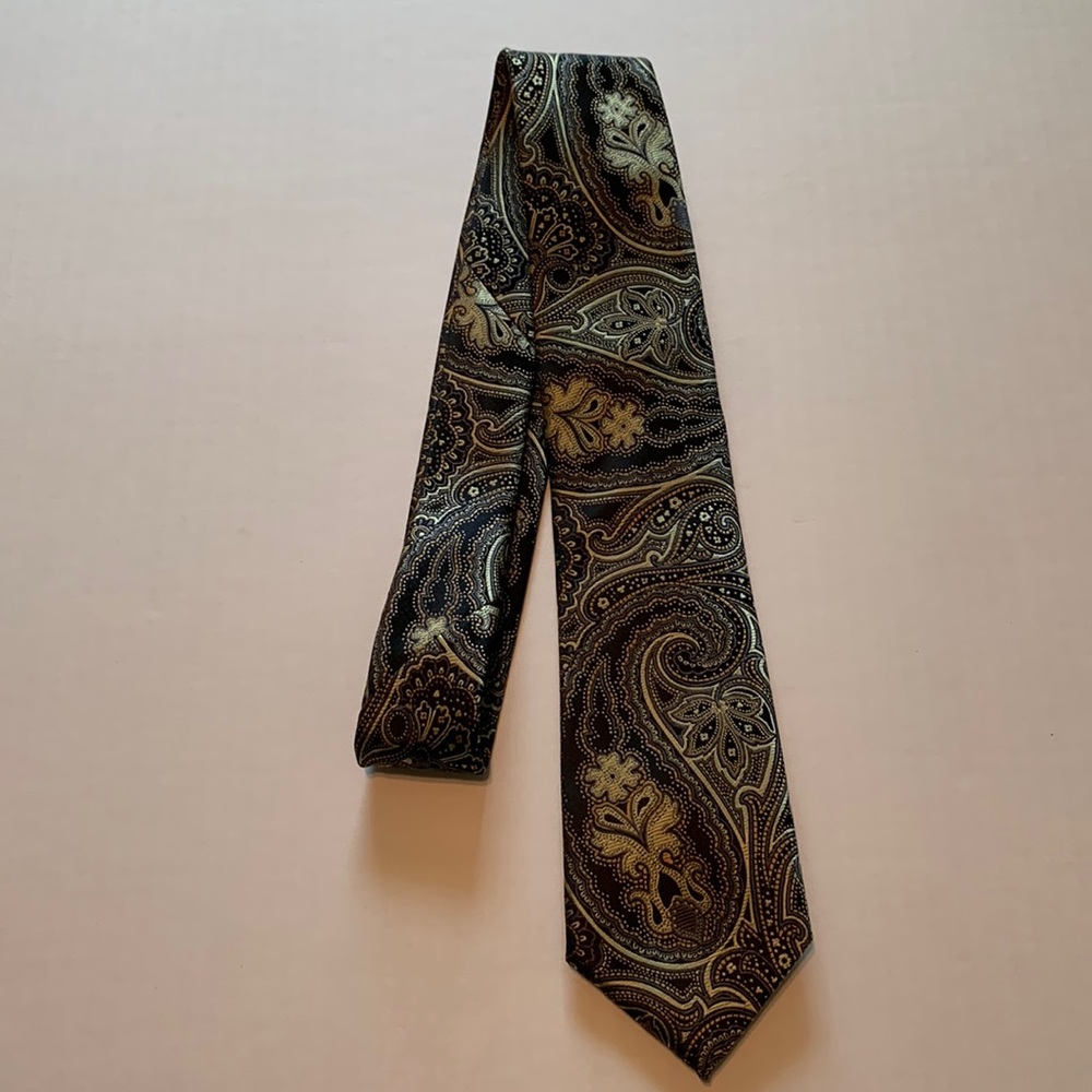 Bergamo New York Men’s Paisley Tie